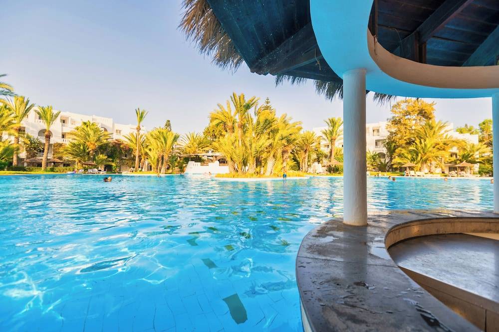 2_w2972h1978x0y0-b16f8b32_z