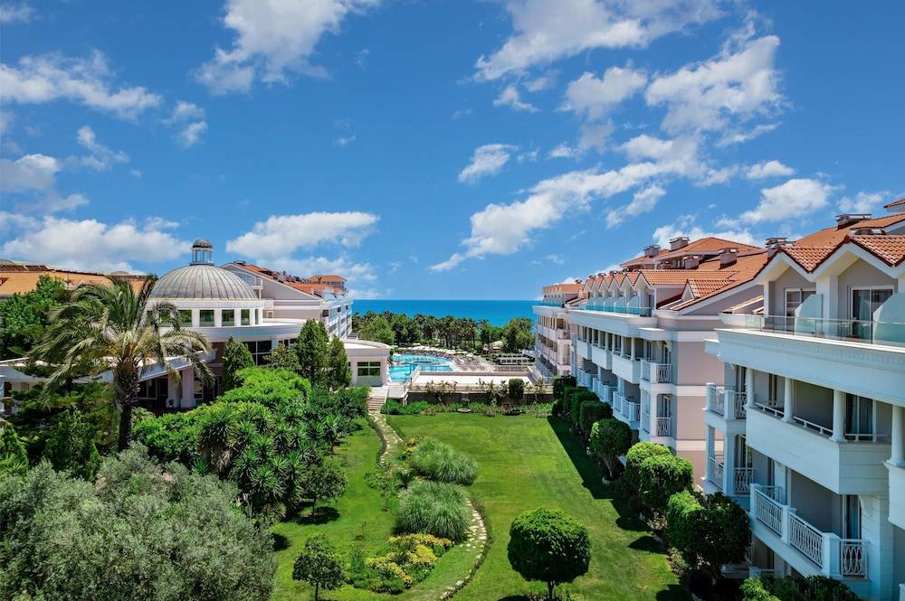 32_w3840h2555x0y3-9a729e2d_z