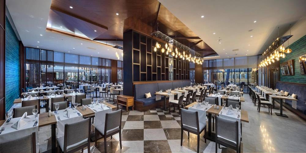 4_w3835h1916x5y4-a0836667_z