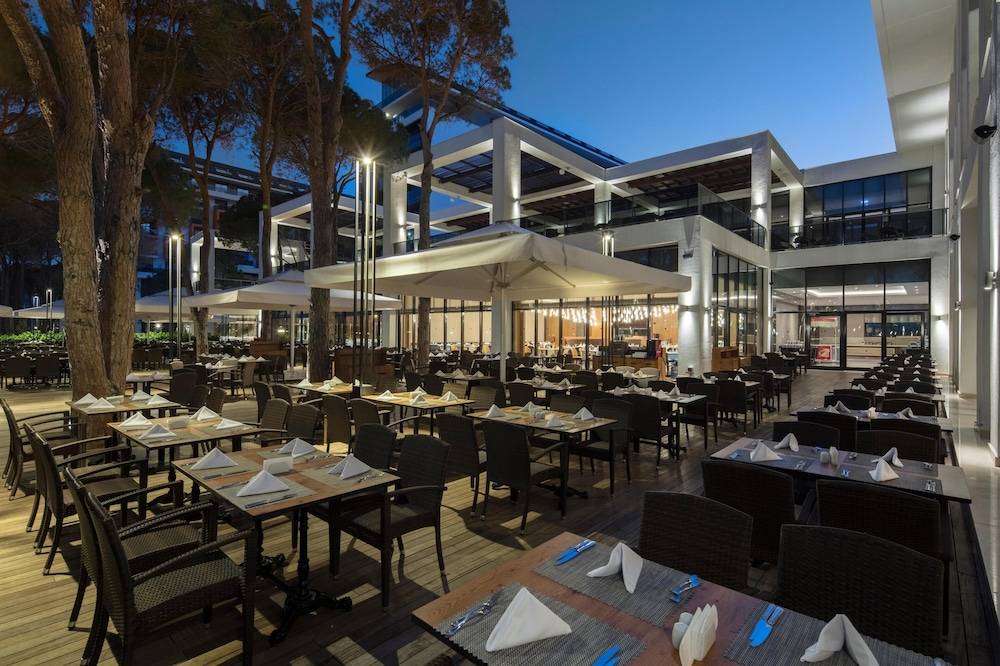 14_w3837h2556x3y3-97e122ee_z