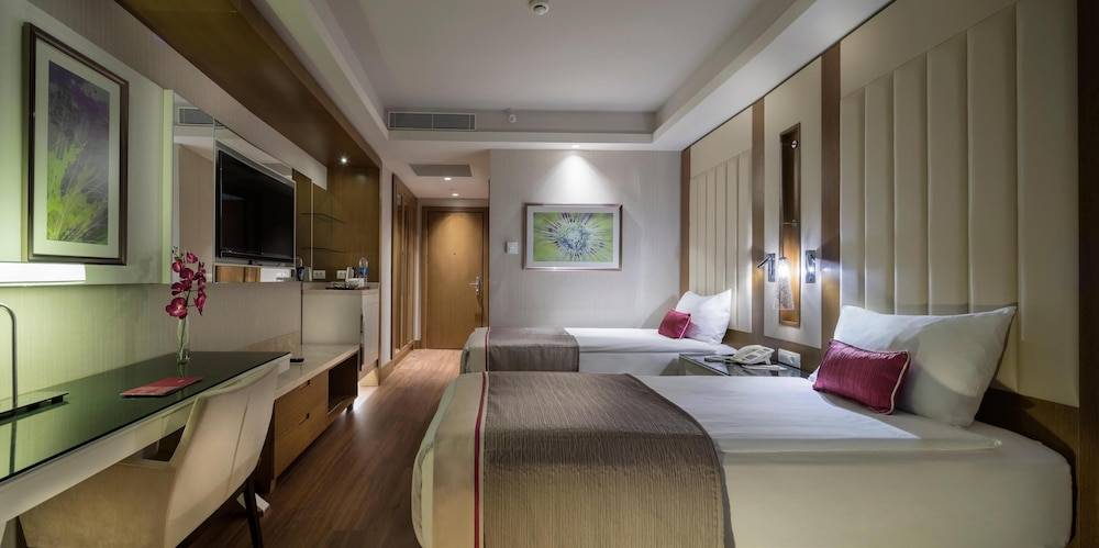 23_w3836h1916x4y4-dbed969e_z