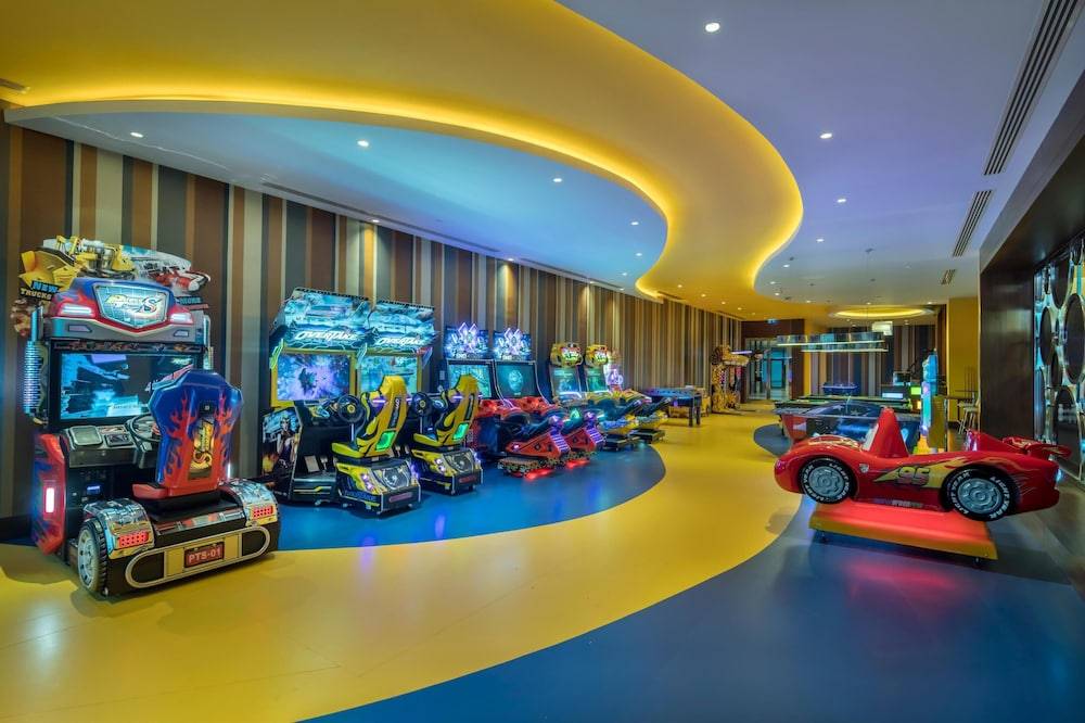 40_w3836h2555x4y4-61cb051c_z