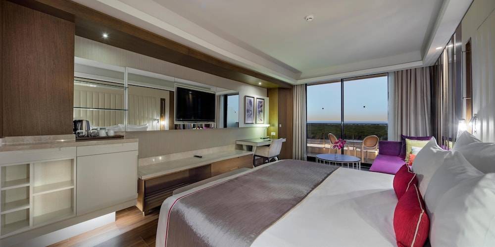 43_w3836h1916x4y4-086427f8_z