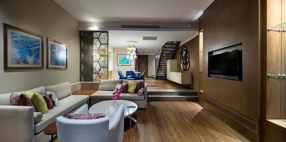 48_w3836h1916x4y4-f1052276_z