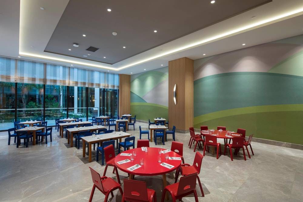 49_w3837h2556x3y3-220a0348_z