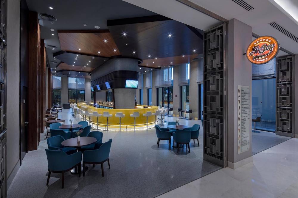 59_w3837h2557x3y3-3a42635e_z