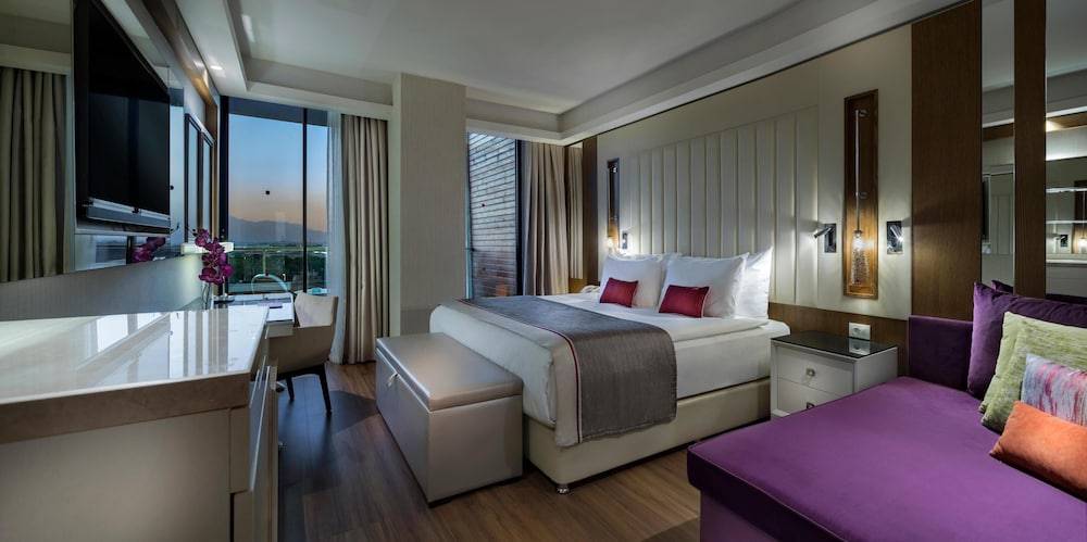 63_w3836h1916x4y4-236d3819_z