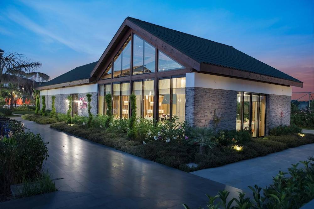 72_w3836h2557x4y3-c982de55_z