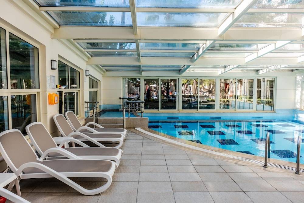 14_w3837h2560x3y0-60477de8_z