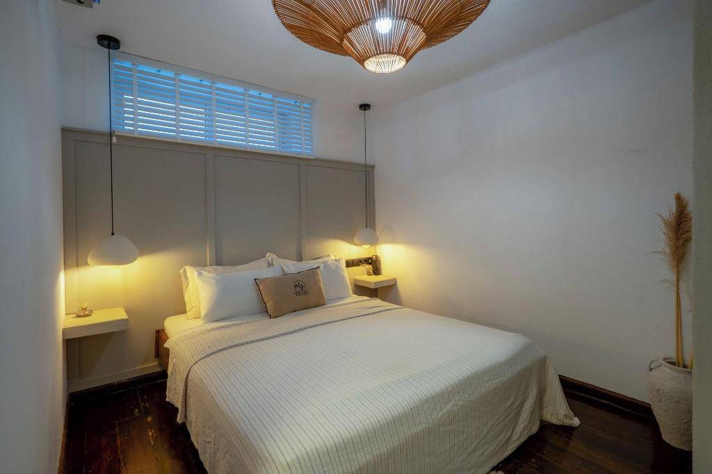 25_1065362a_hb_w_028