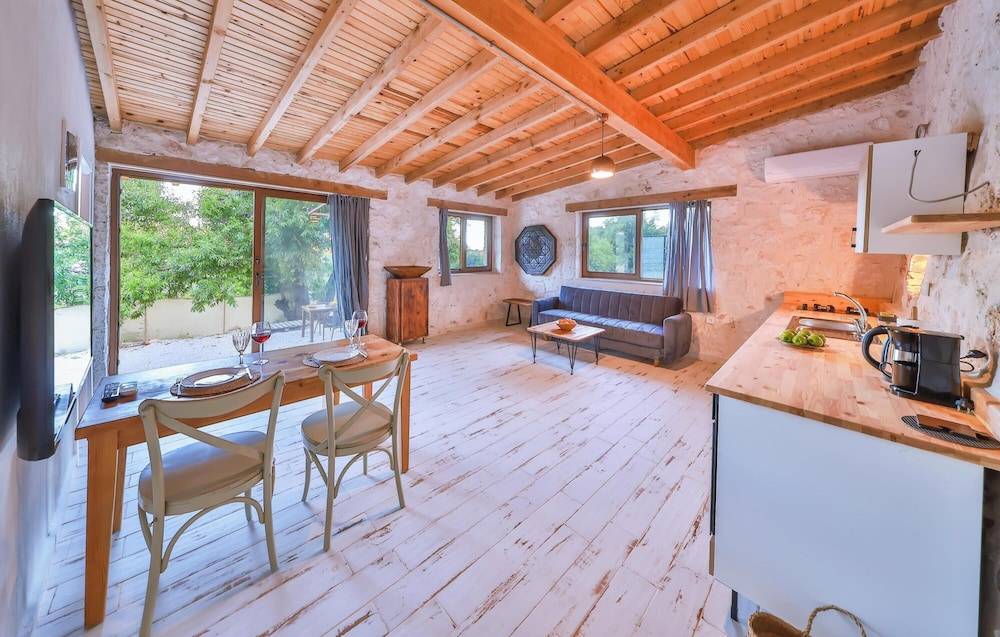 2_w3000h1911x0y3-c97752ee_z