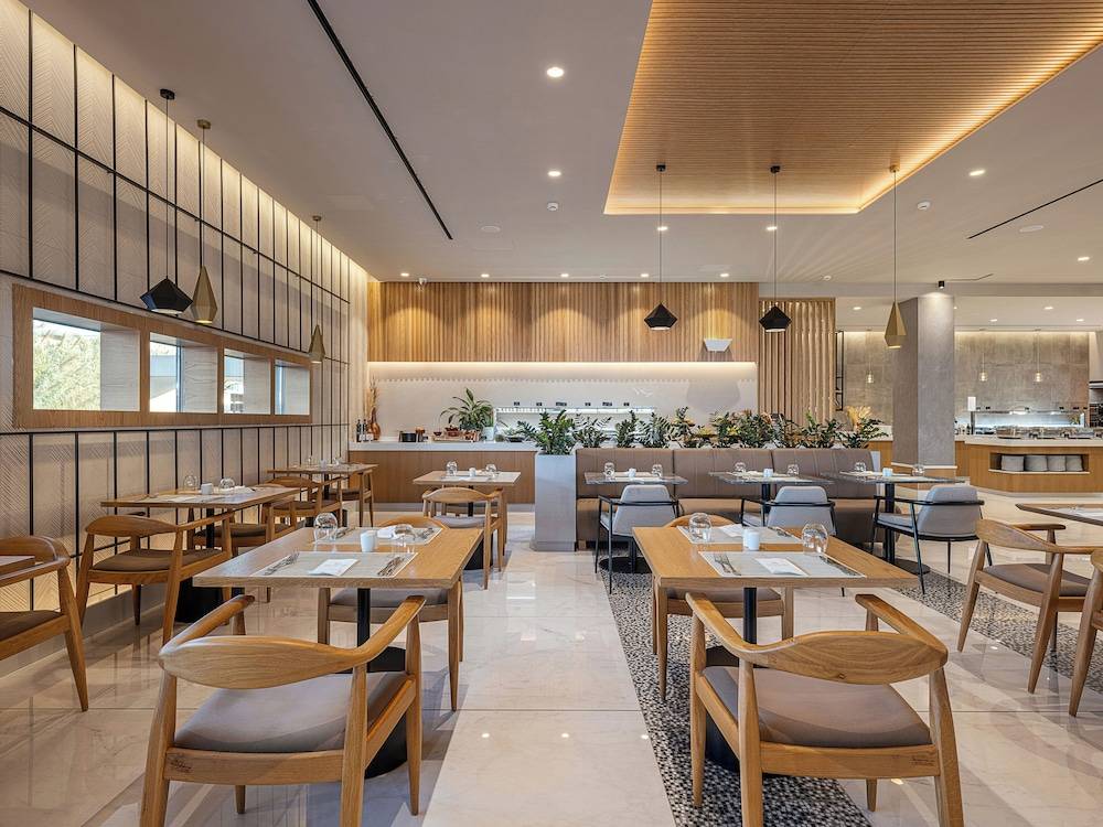 19_w5996h4500x4y0-d717e871_z