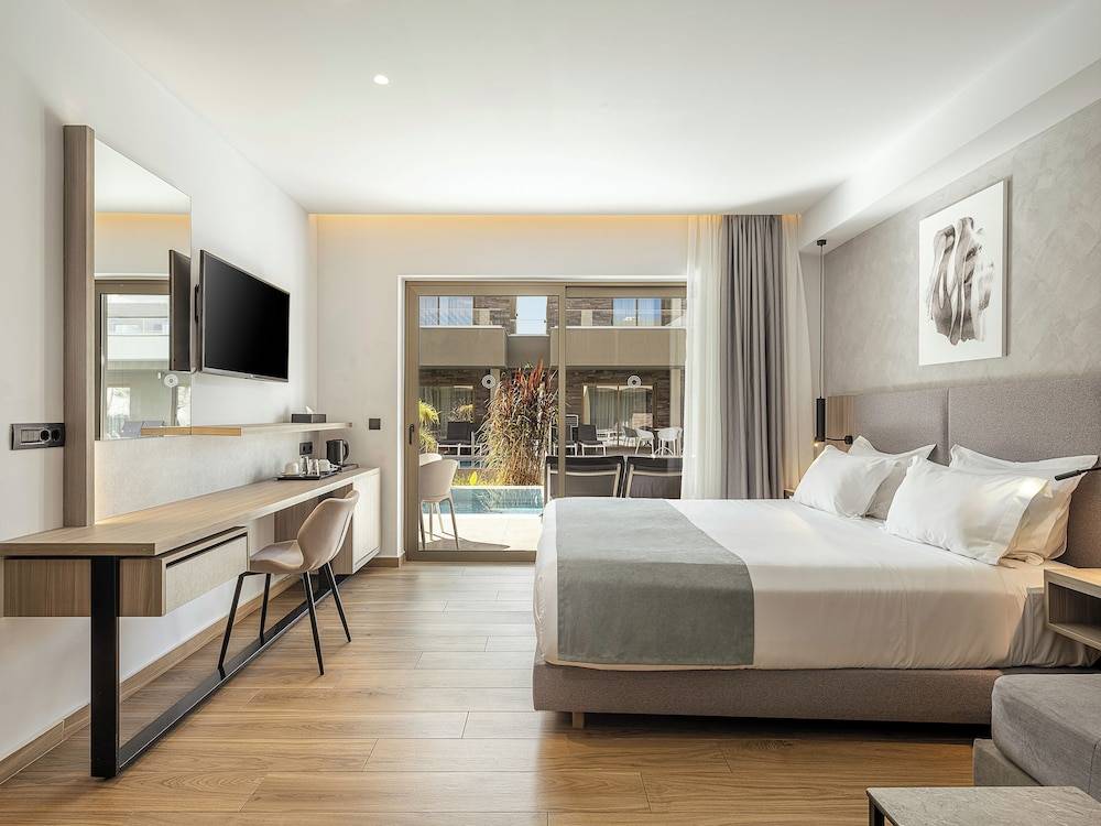 23_w3198h2400x0y0-8560d3fb_z