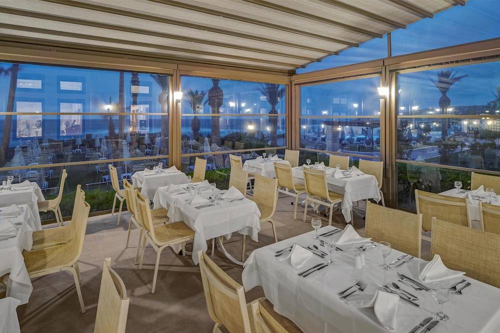 9_w3837h2560x3y0-3735dae7_z