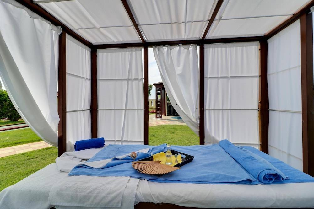 15_w3840h2557x0y3-903ae556_z