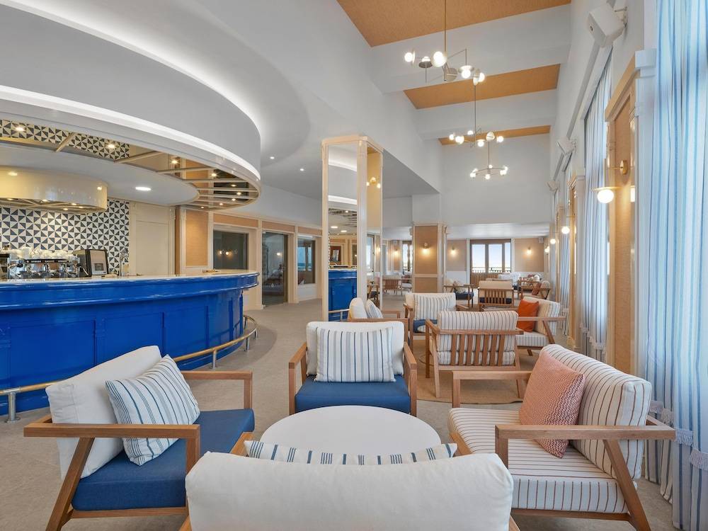 24_w3837h2878x3y3-0e4f6076_z