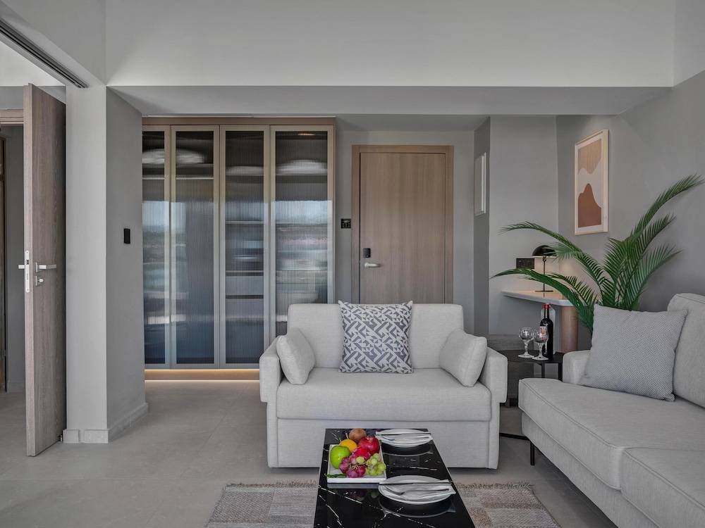 52_w3837h2877x3y3-cc8ce179_z