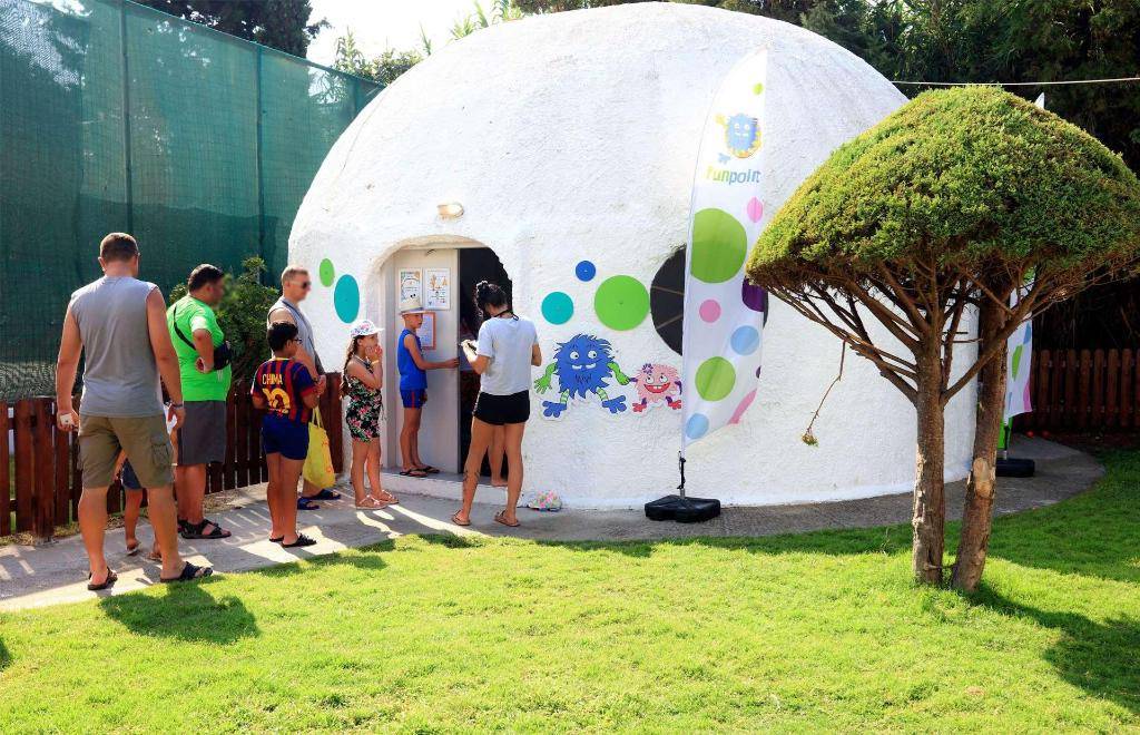 10_131696a_hb_ba_006