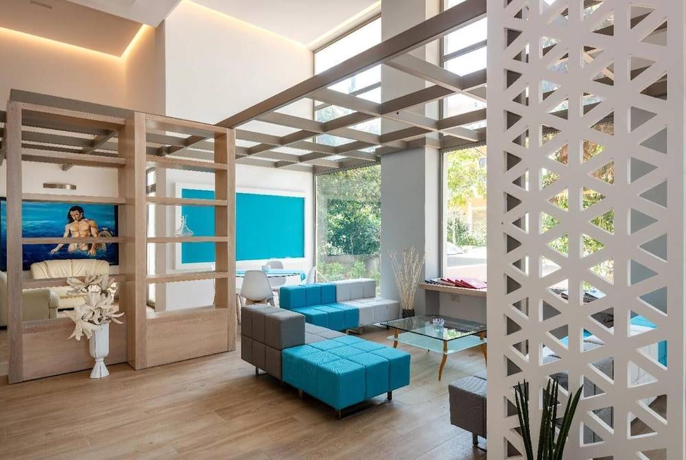 29_w1594h1068x0y0-42a985c1_z