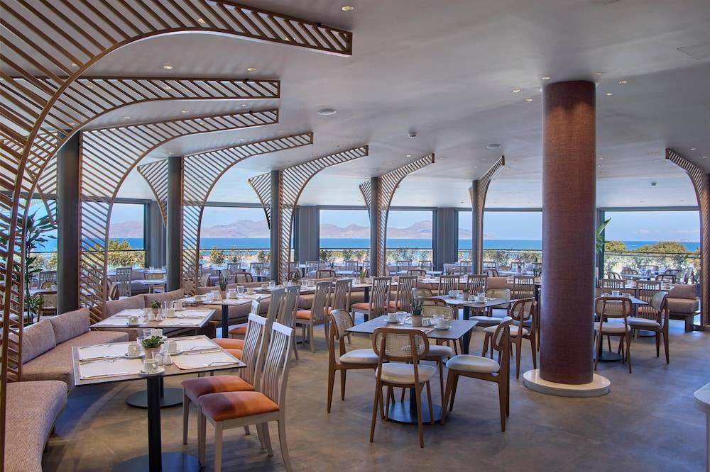 19_w3840h2558x0y2-f25f15b4_z