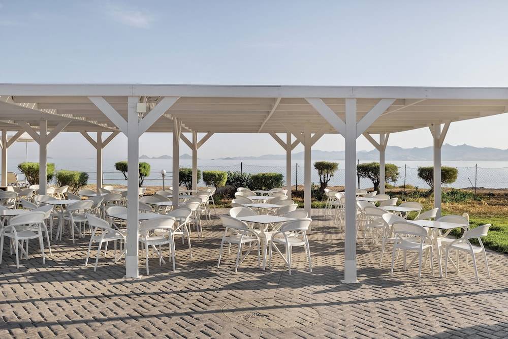 4_52afe52db003677b14db38bed7302243