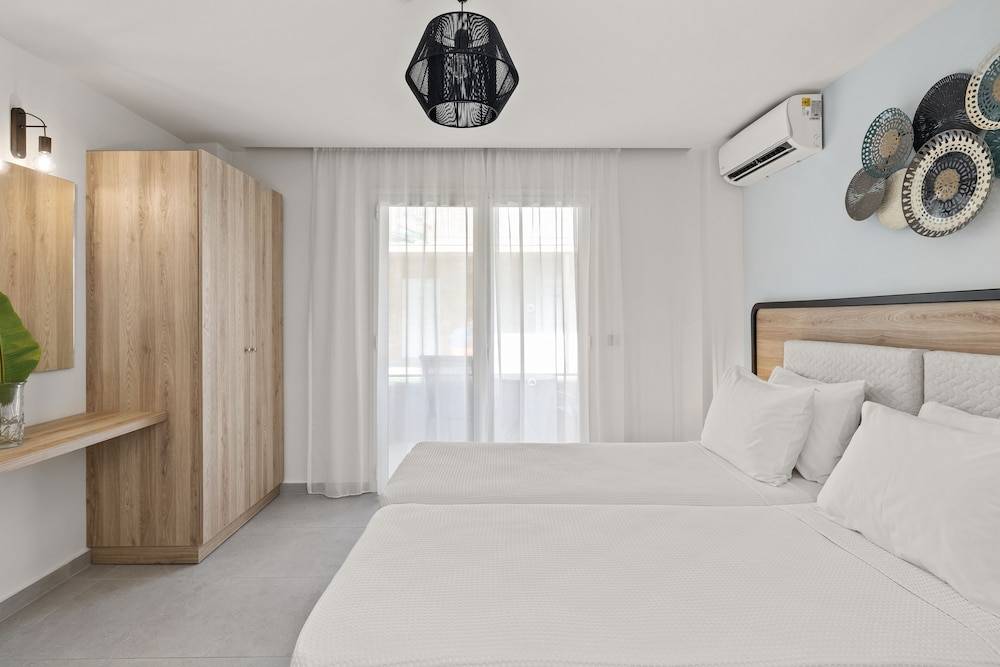 8_c7588b1169fa940422f4dce654fc053f