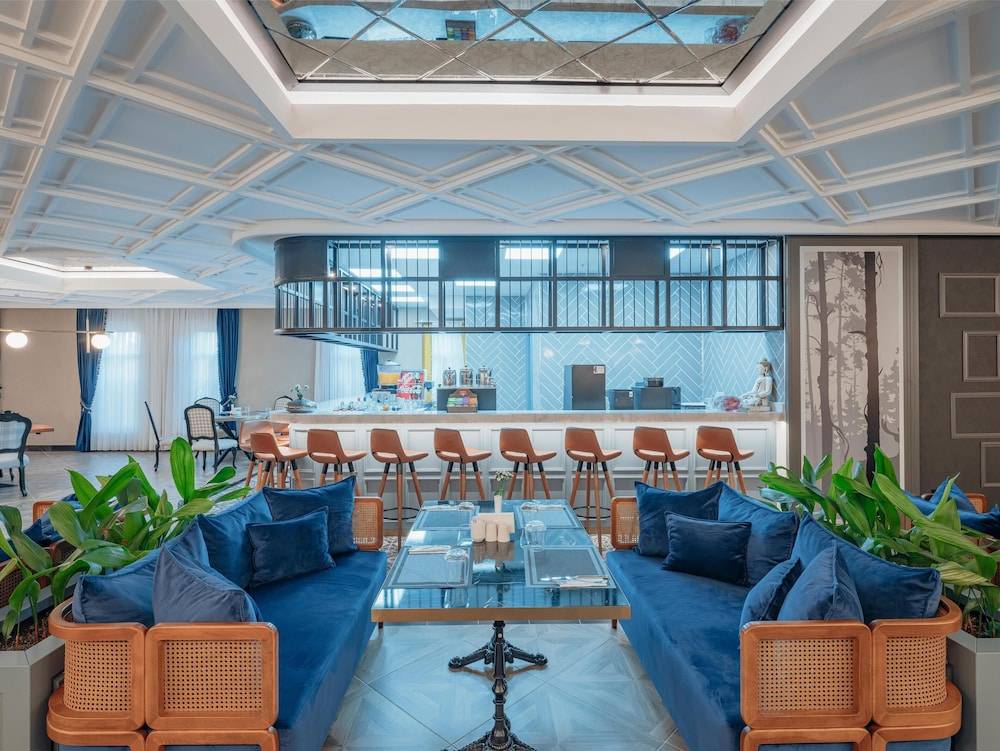 57_w3837h2880x3y0-ccd8808d_z