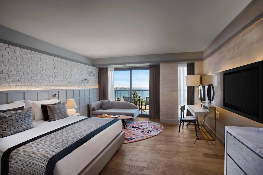 8_w3837h2557x3y3-14eb1b87_z