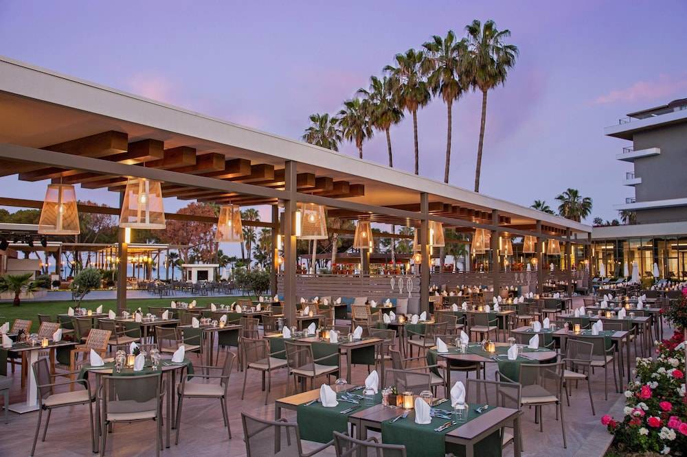 9_w3837h2557x3y3-7e205ca1_z