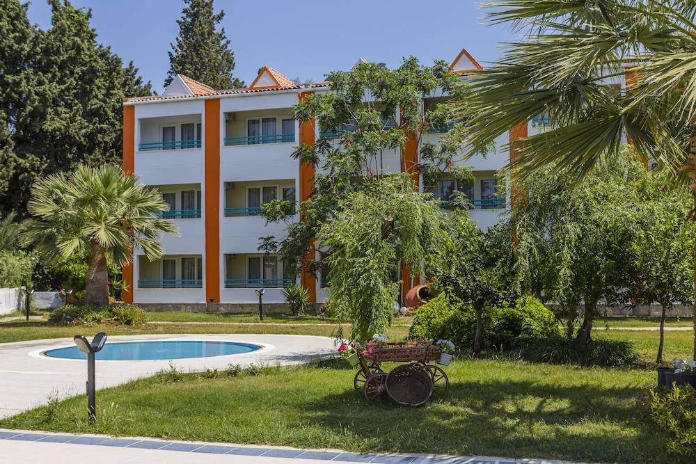 7_24708343f58471585535144c3c6c1909