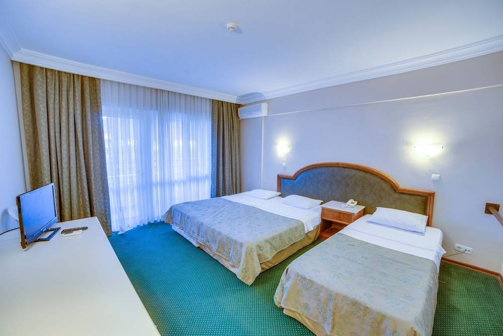 8_c67a05bafaeb78eab59b9d955945f53d