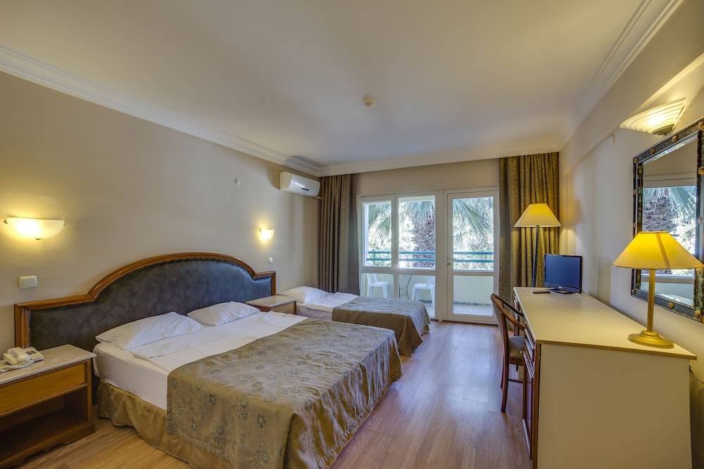 13_e5710c69f8f863d97c2dbf232250d719