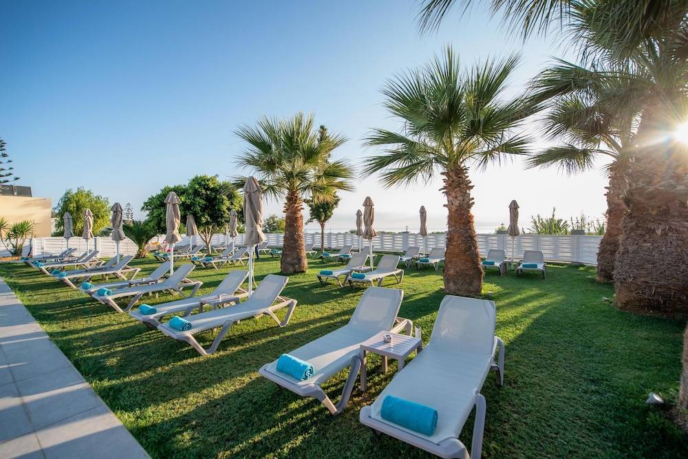 10_w3837h2559x3y3-0079a0b7_z