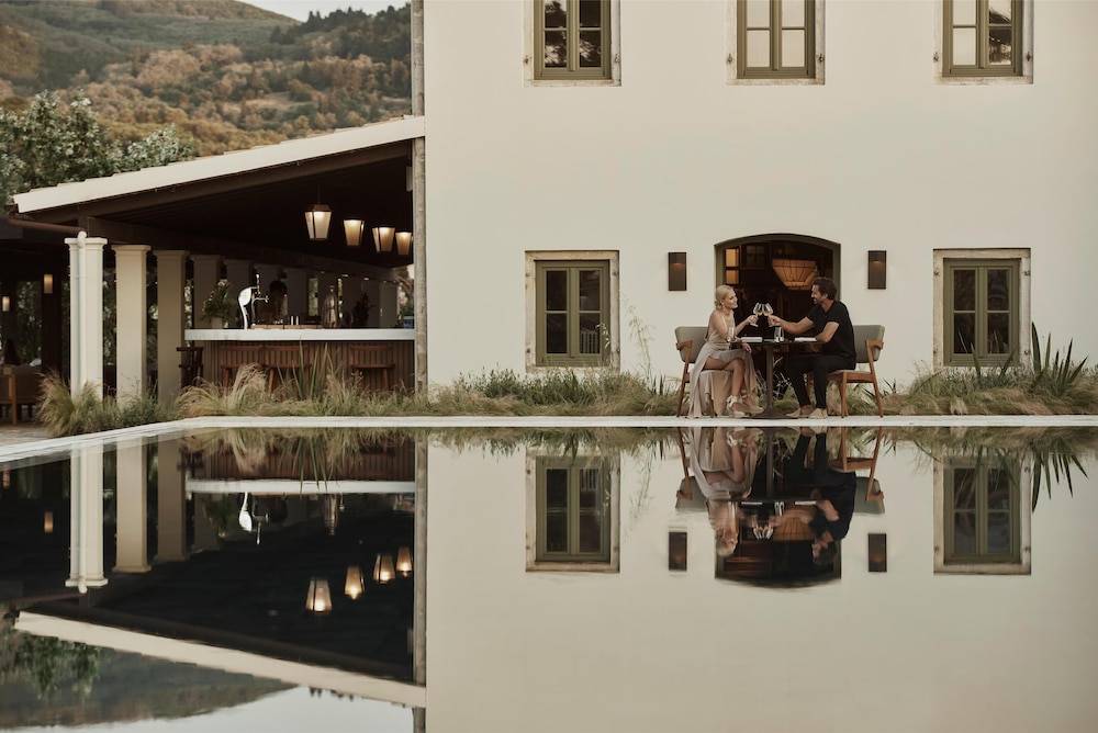 39_w3836h2561x4y0-80460864_z