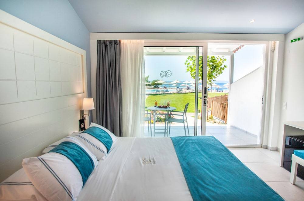 8_w4094h2717x0y0-a3d43aeb_z