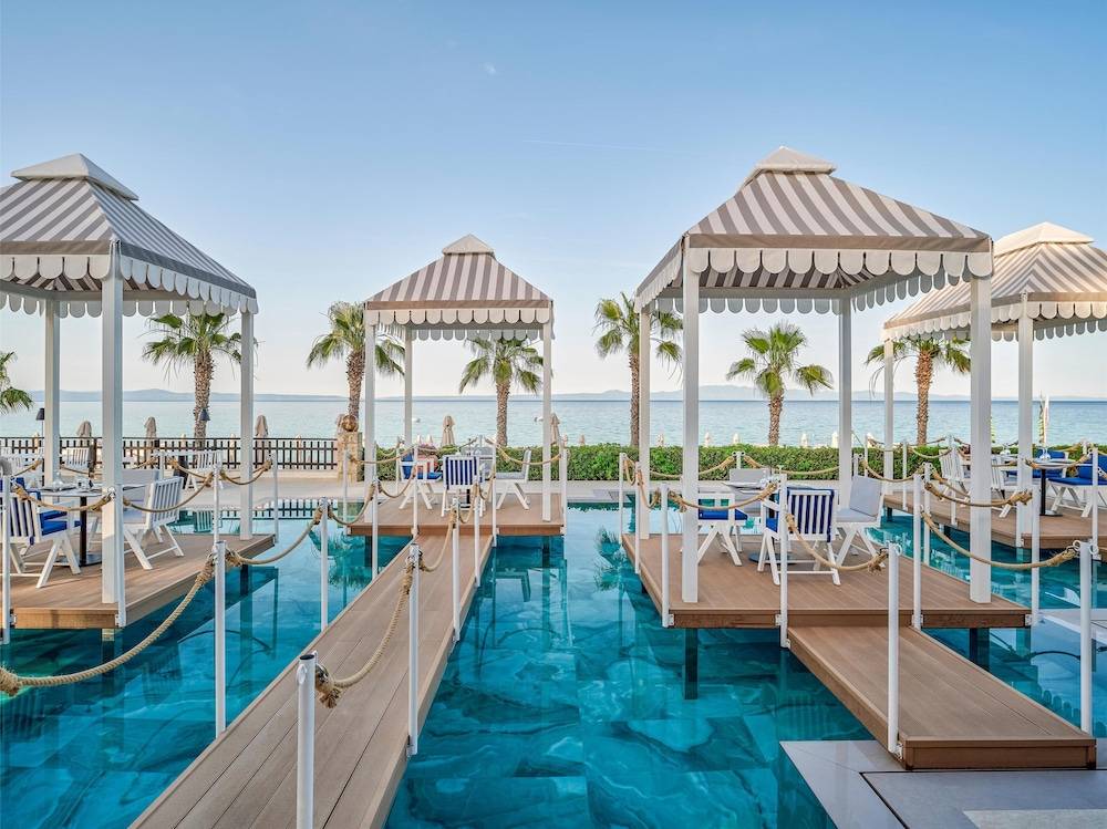 41_w3840h2876x0y4-2b5f82f3_z