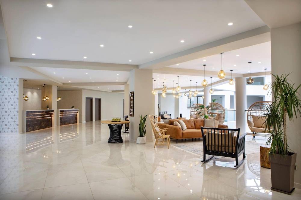 25_w3837h2556x3y3-3c013fce_z