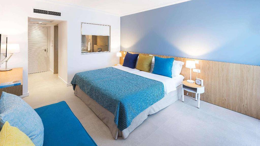 13_015606a_hb_w_1014