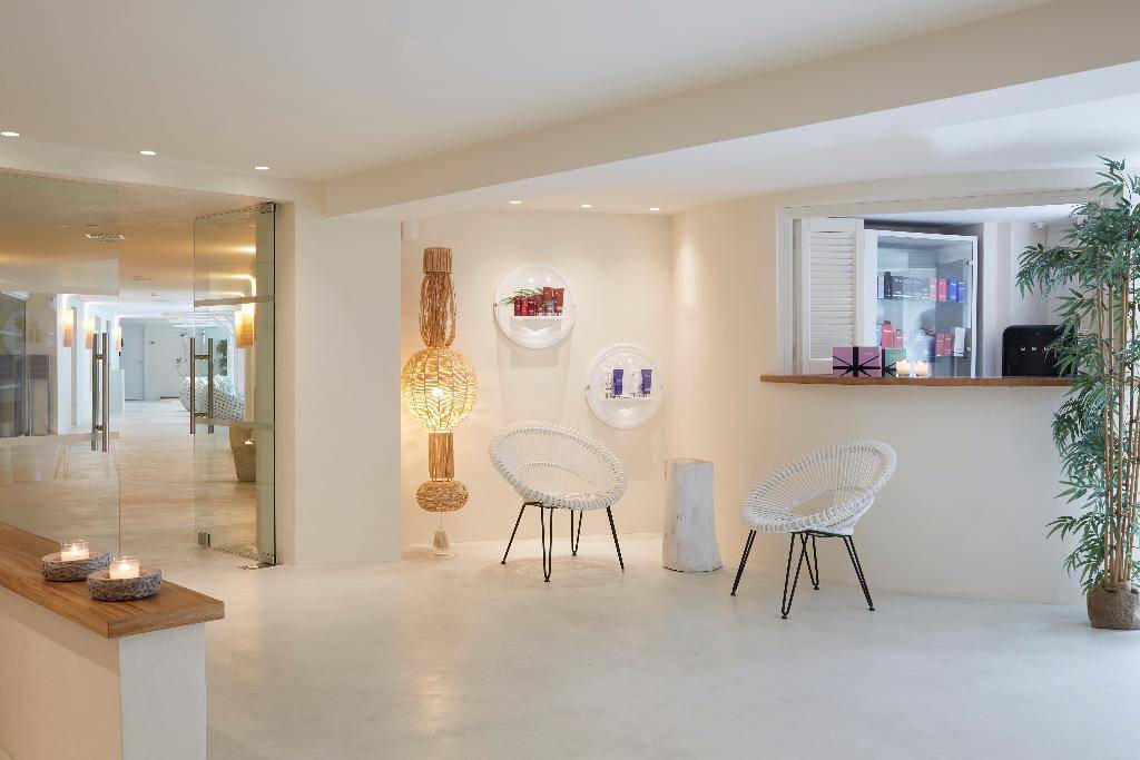 34_015606a_hb_f_994_20250814_102939