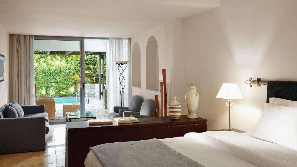 51_015606a_hb_w_1003