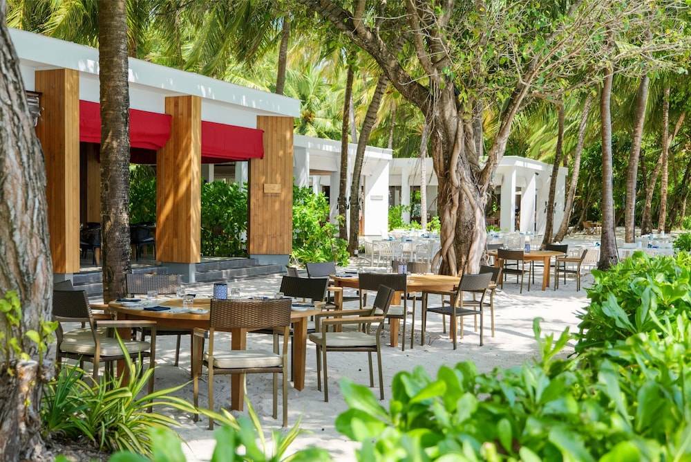 39_w3837h2562x3y0-c418f748_z