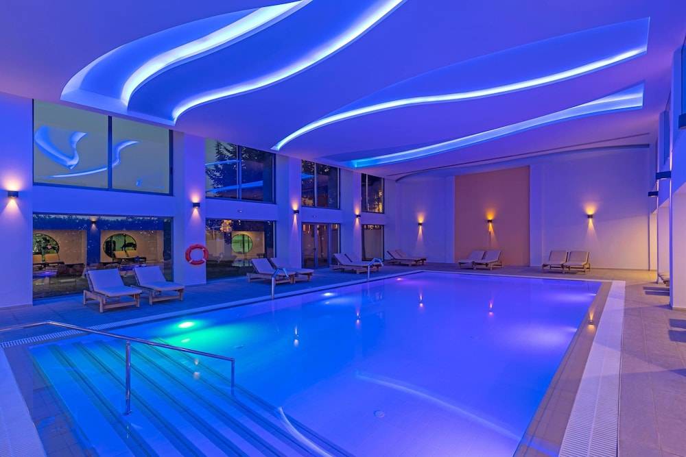 15_w3836h2557x4y4-22aea0b4_z