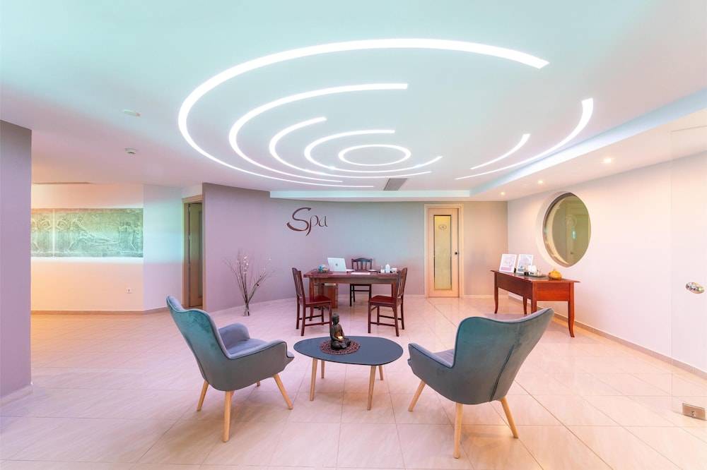 30_w3840h2556x0y4-974a6a63_z