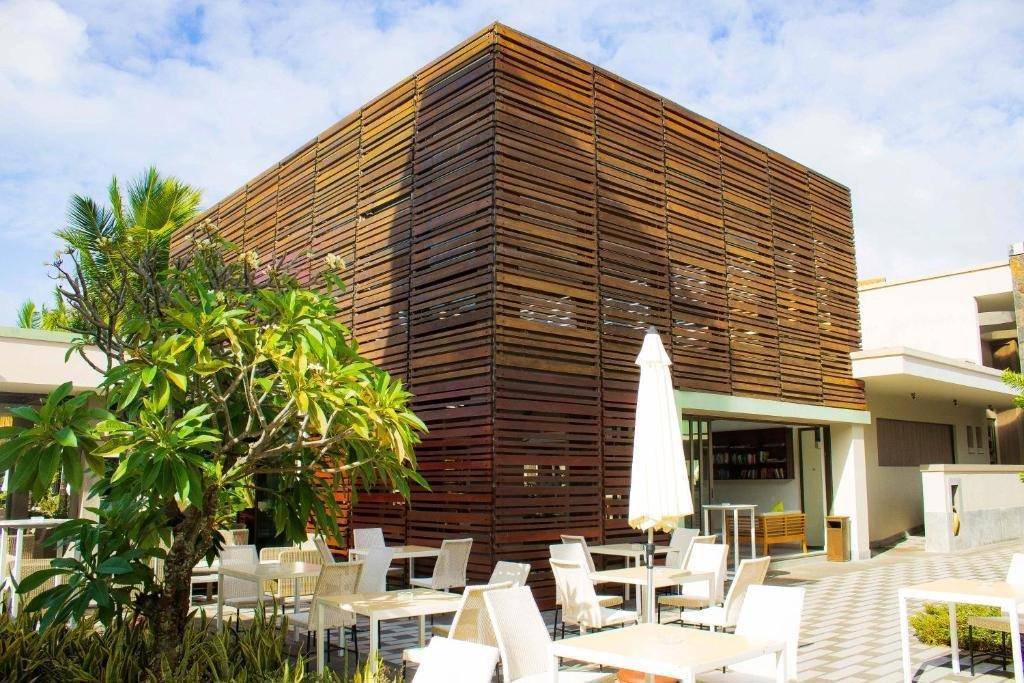 crystals_beach_resort_belle_mare__a_member_of_radisson_individuals_17986