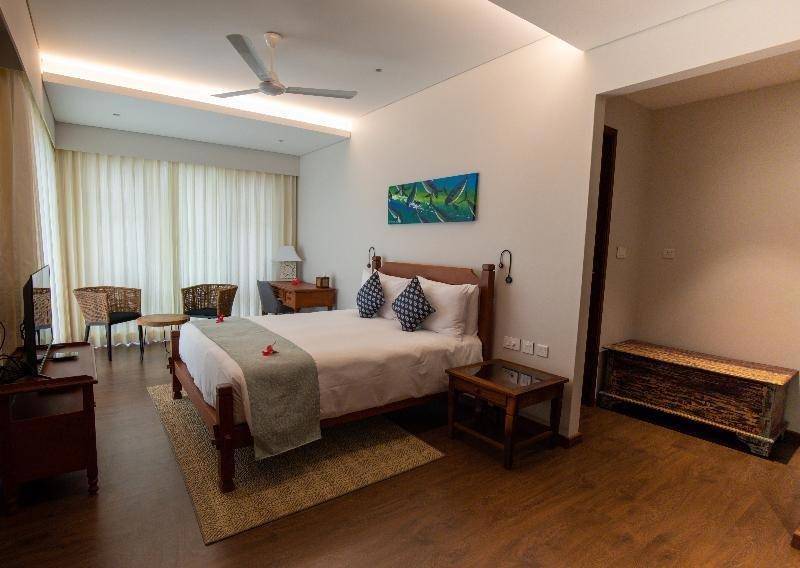 ja_enchanted_waterfront_seychelles__21659