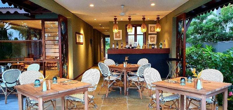 ja_enchanted_waterfront_seychelles__21669