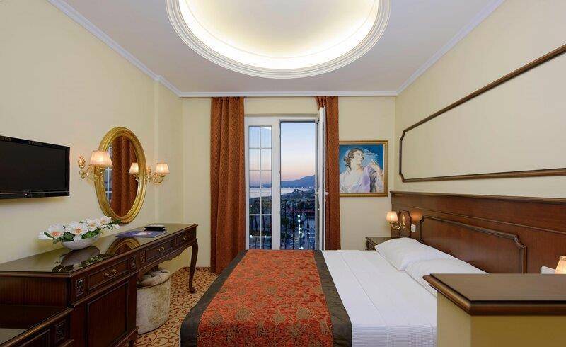 antique_roman_palace_11143