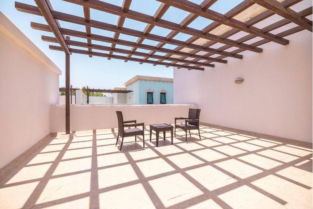 8_w872h583x2y0-98fd5f38_z