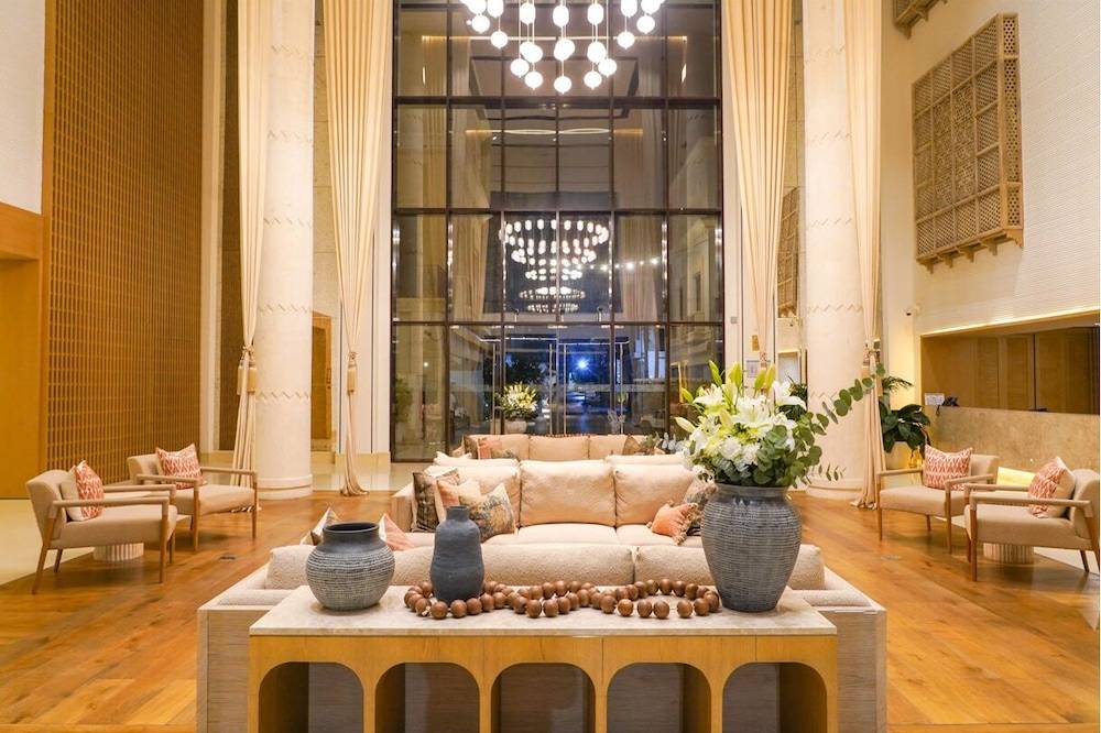 17_w1217h811x0y0-06044511_z