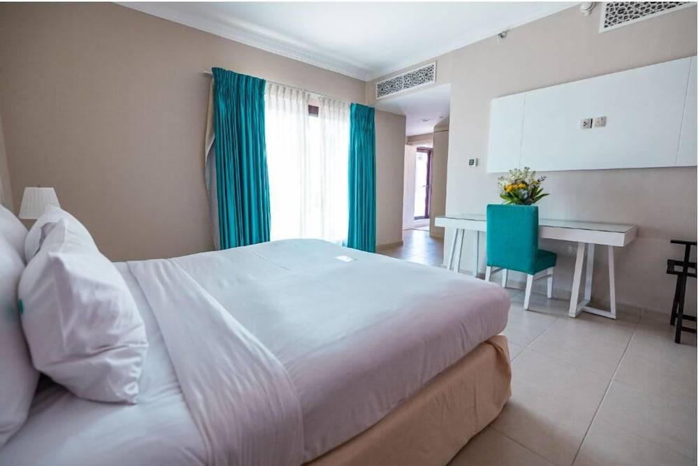 26_w872h582x0y3-f3120ec1_z